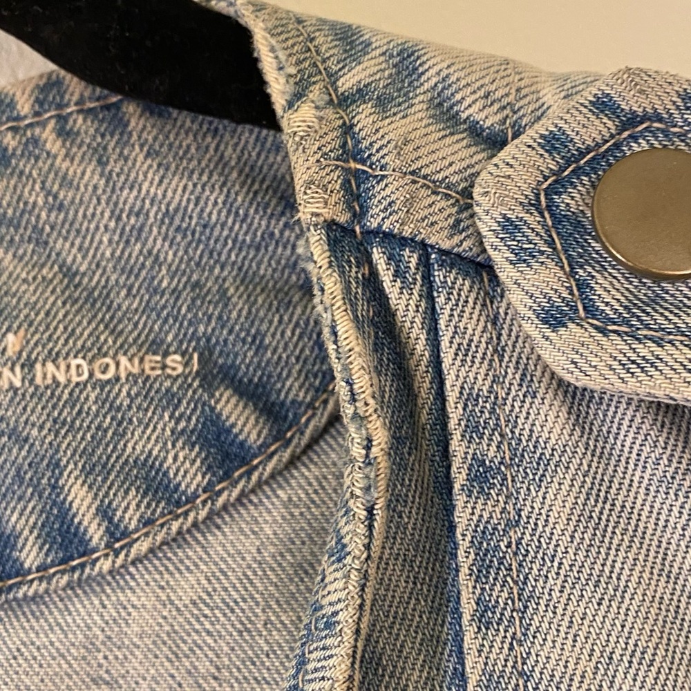 Jean Jacket - Picture 3 of 4